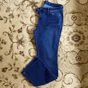 Women’s Jennifer Lopez Bootcut Jeans Size 14